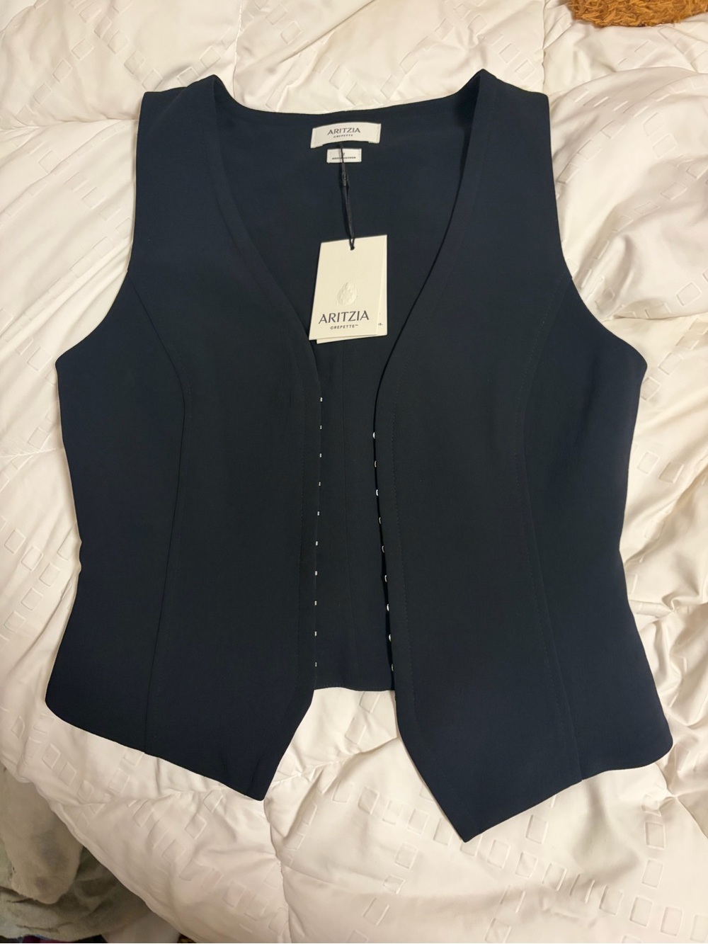 Aritzia Black Sleeveless Tailored Vest Top